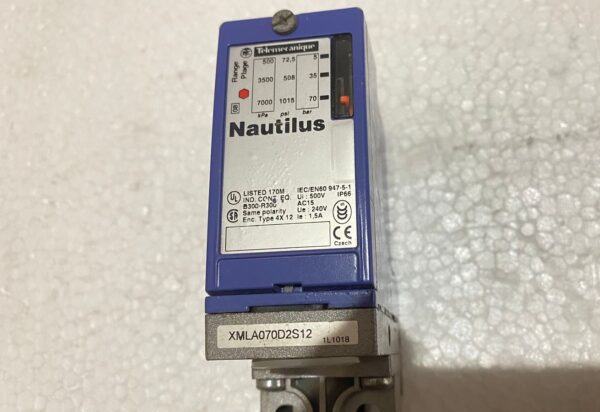 Telemecanique XMLA070D2S11 70 Bar Pressure Switch